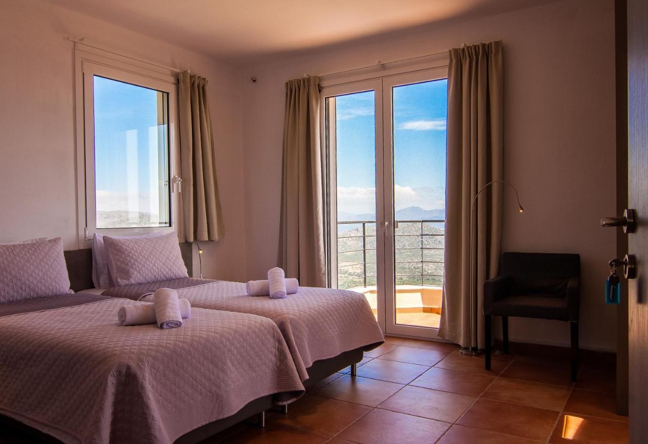 Villa Dio Petres Kroustas Esterno foto